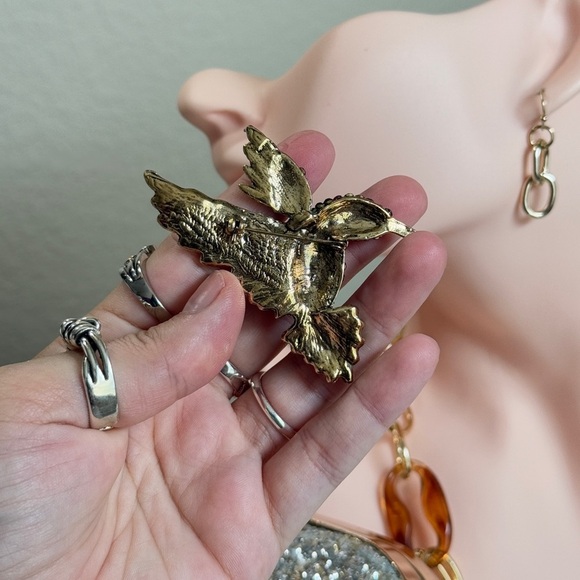 ⚜️❤️‍🔥 Elegant Hummingbird Brooch - Pink and Green 💎 - Picture 9 of 9